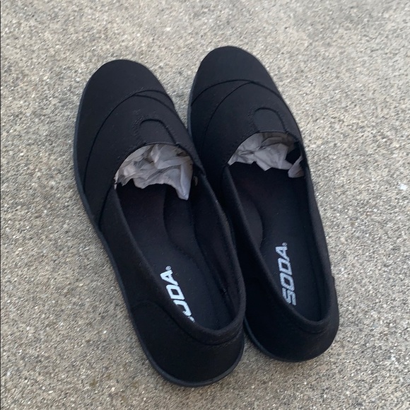 Soda Soft Cushion Insole Slip On Shoes - Picture 3 of 4